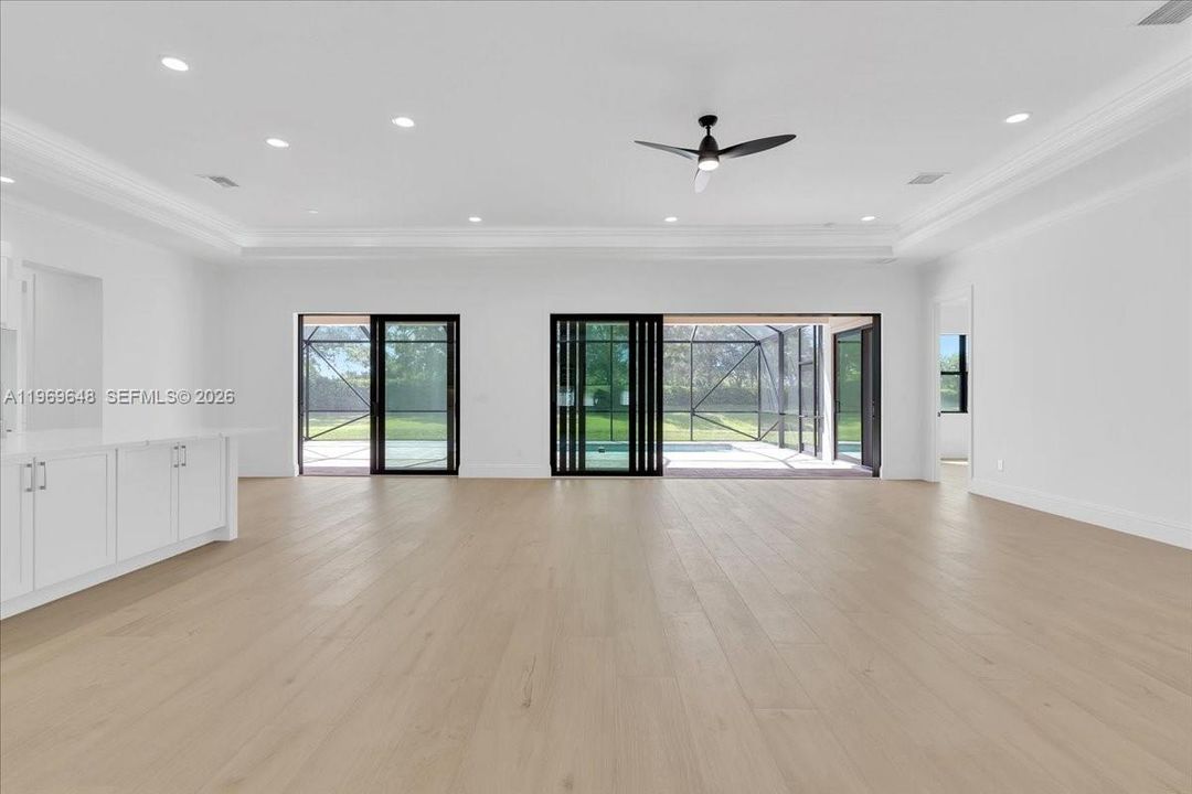 For Sale: $1,099,000 (3 beds, 3 baths, 3659 Square Feet)