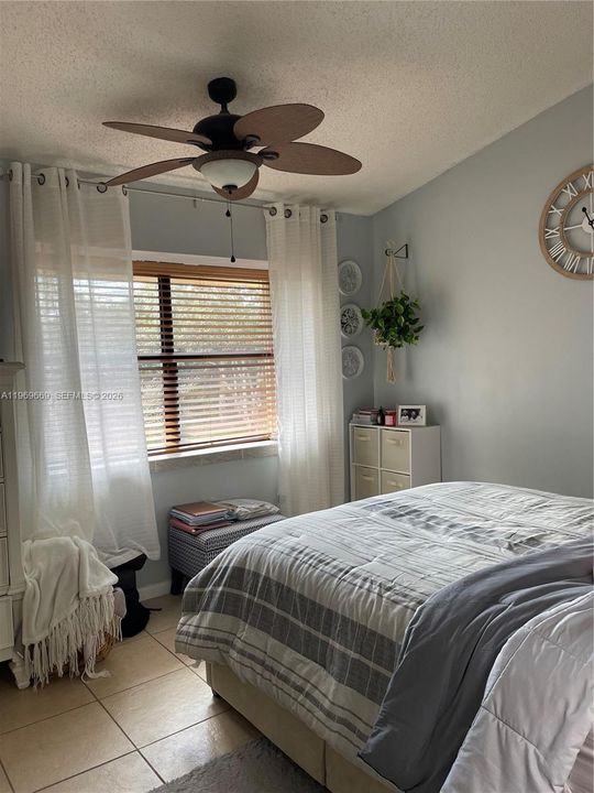 En Venta: $319,900 (2 camas, 2 baños, 1332 Pies cuadrados)