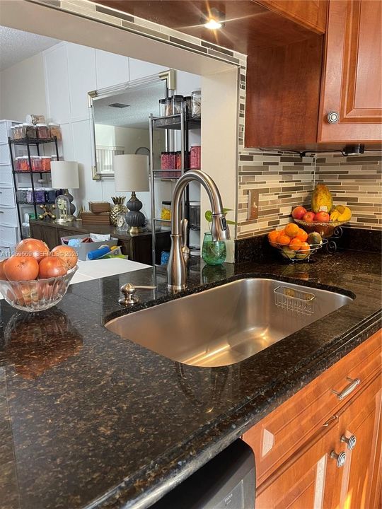 En Venta: $319,900 (2 camas, 2 baños, 1332 Pies cuadrados)