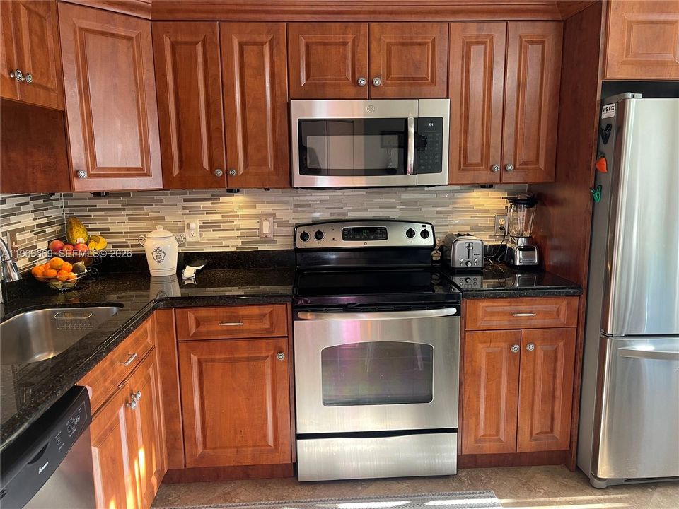En Venta: $319,900 (2 camas, 2 baños, 1332 Pies cuadrados)