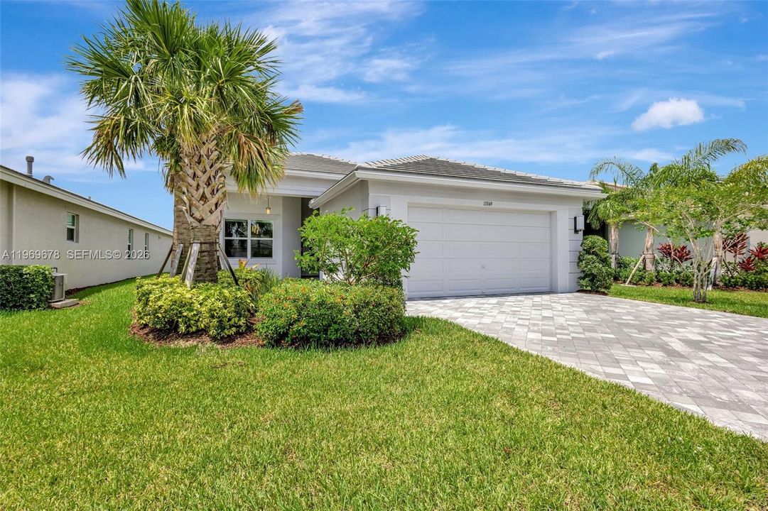Recently Sold: $664,900 (3 beds, 2 baths, 2254 Square Feet)