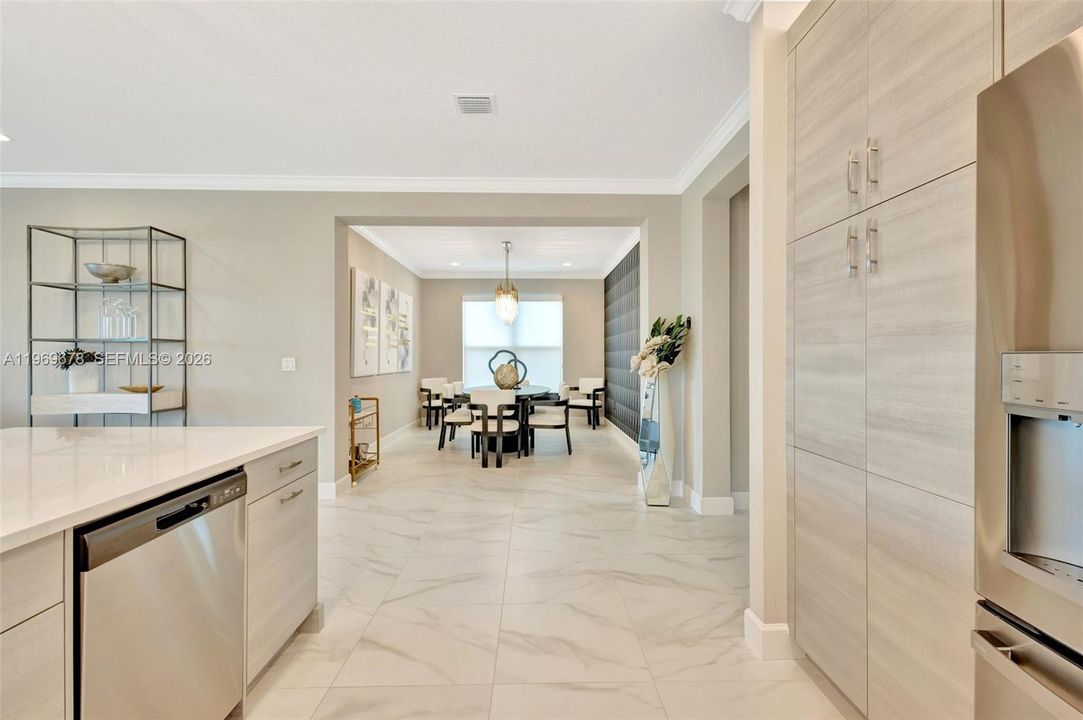 Recently Sold: $664,900 (3 beds, 2 baths, 2254 Square Feet)