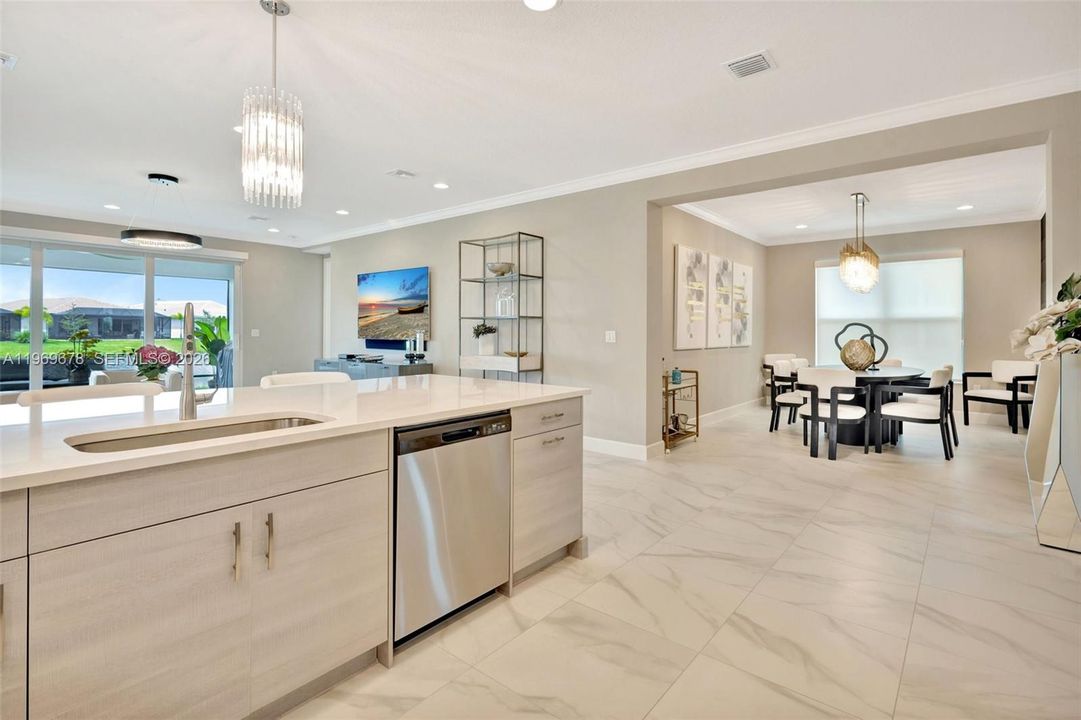 Recently Sold: $664,900 (3 beds, 2 baths, 2254 Square Feet)