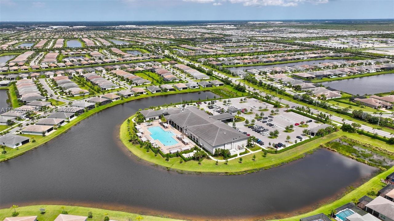 Recently Sold: $664,900 (3 beds, 2 baths, 2254 Square Feet)