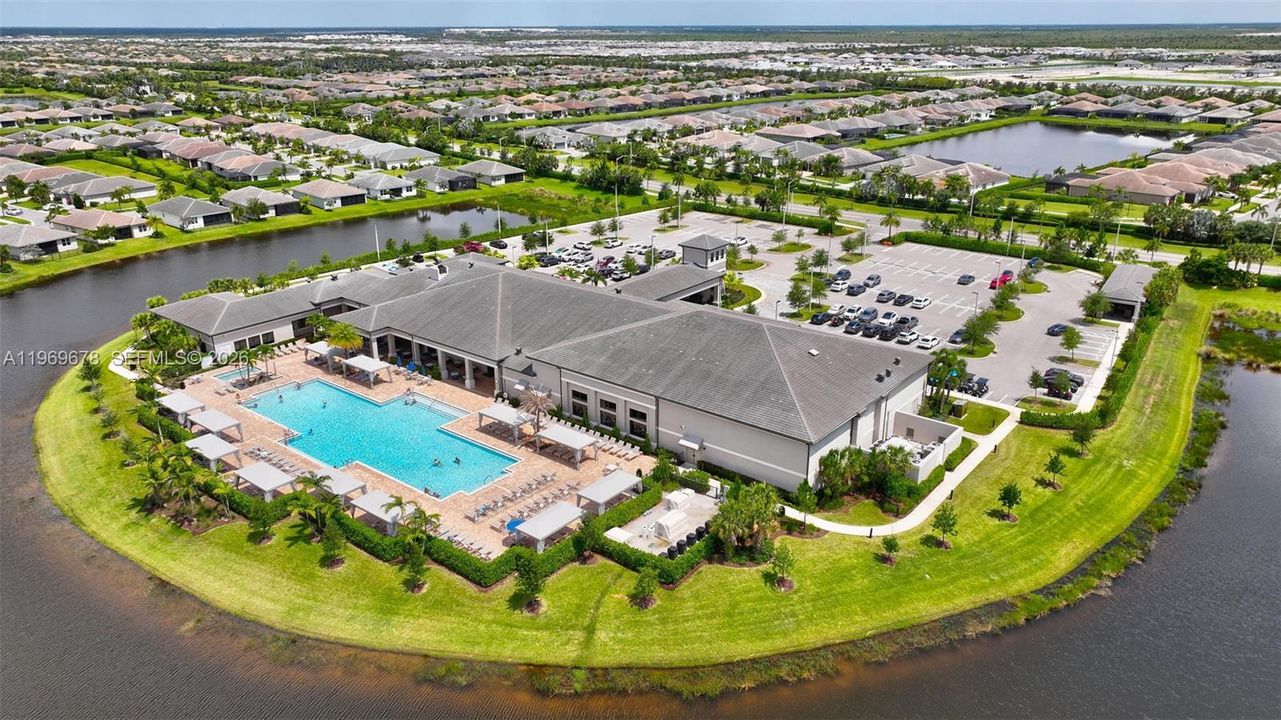 Recently Sold: $664,900 (3 beds, 2 baths, 2254 Square Feet)