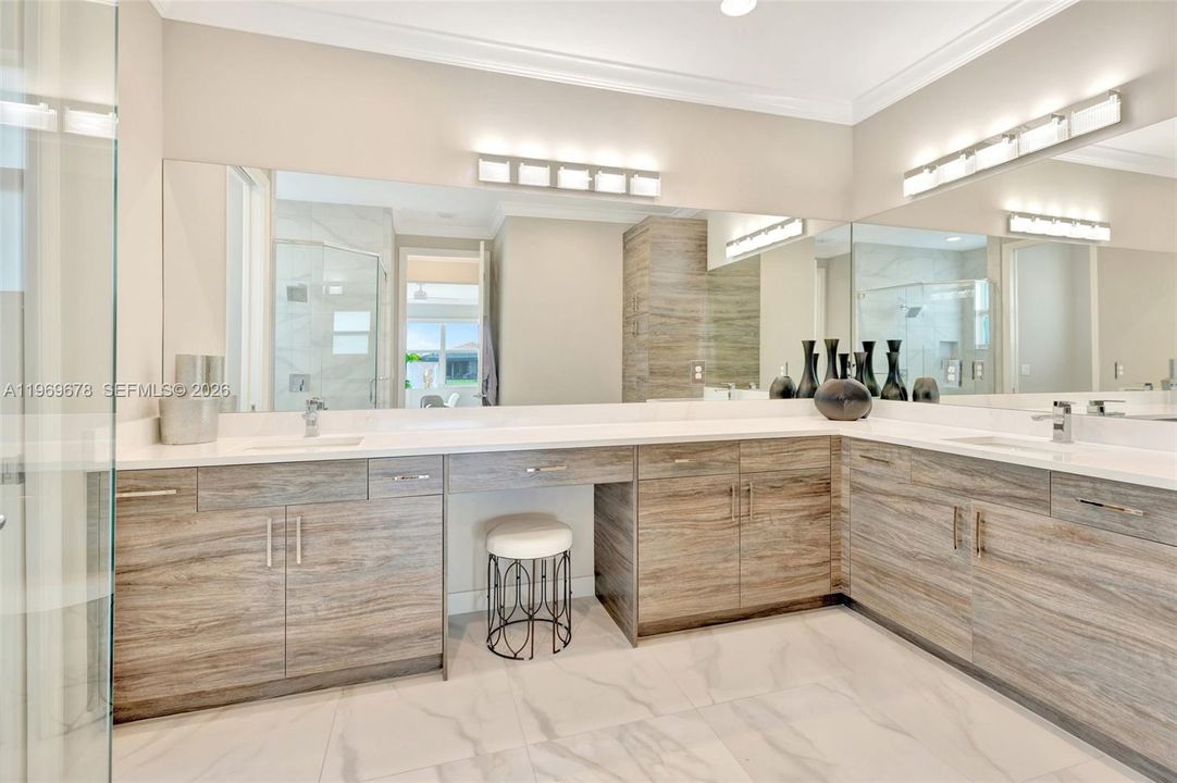 Recently Sold: $664,900 (3 beds, 2 baths, 2254 Square Feet)