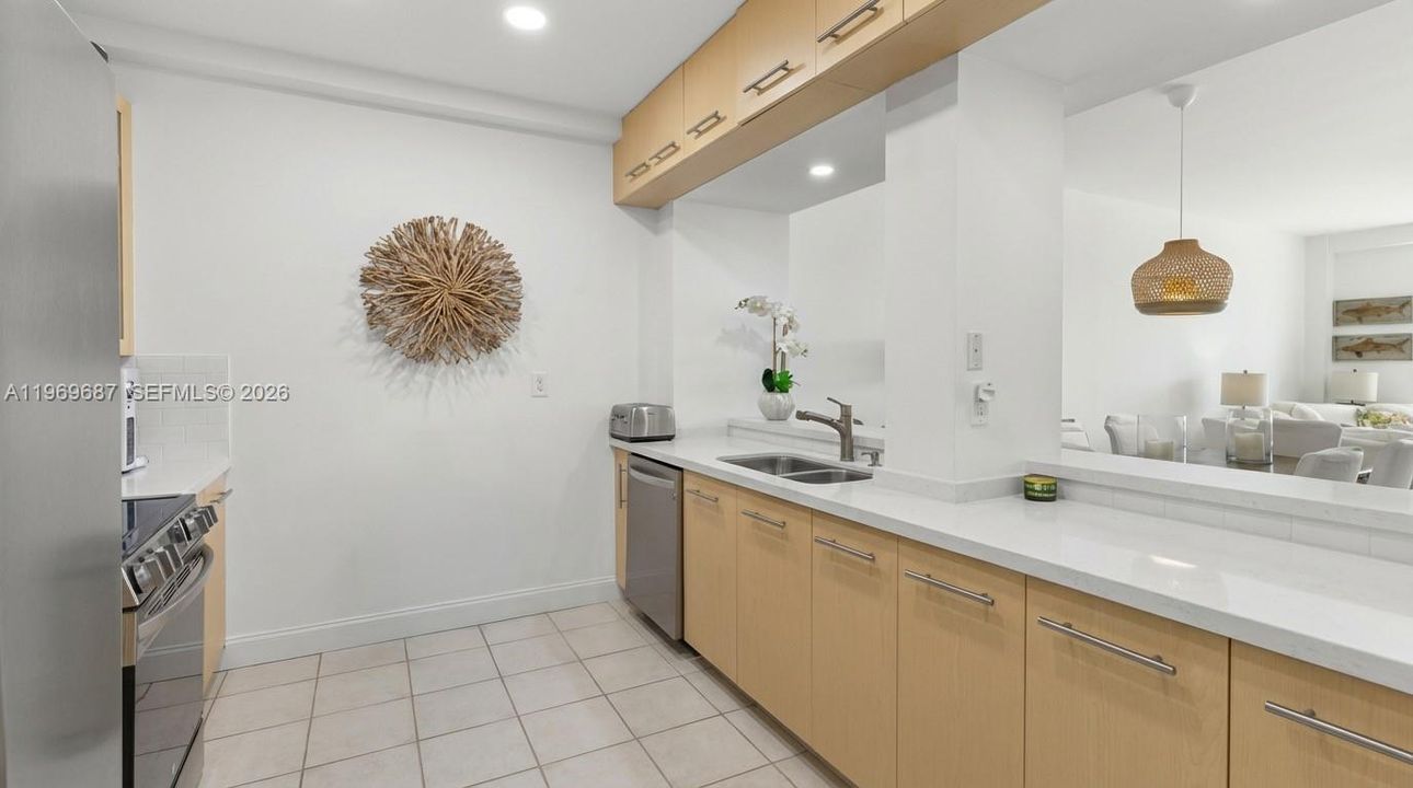 En Venta: $875,000 (1 camas, 1 baños, 1103 Pies cuadrados)