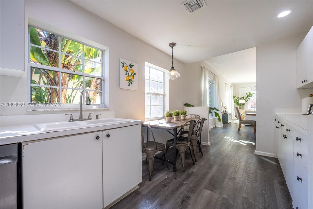 For Sale: $644,900 (3 beds, 2 baths, 1790 Square Feet)