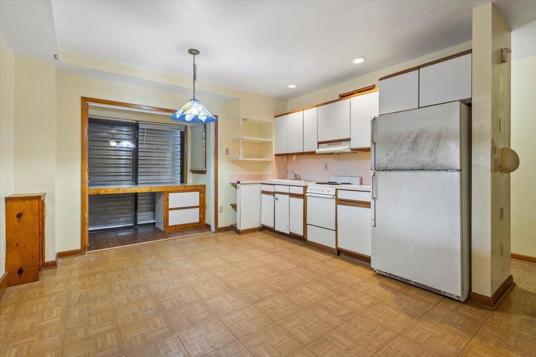 1st Floor Apartment