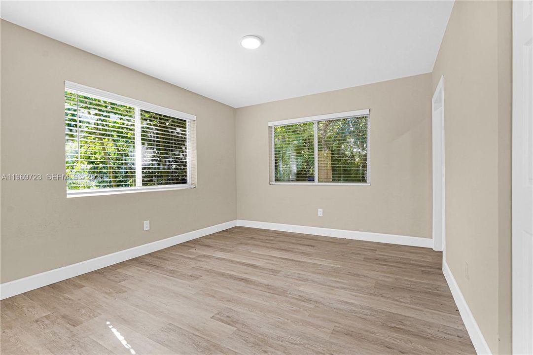 For Sale: $995,000 (0 beds, 0 baths, 1800 Square Feet)