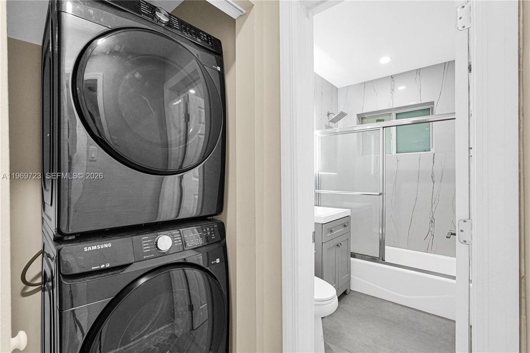 For Sale: $995,000 (0 beds, 0 baths, 1800 Square Feet)