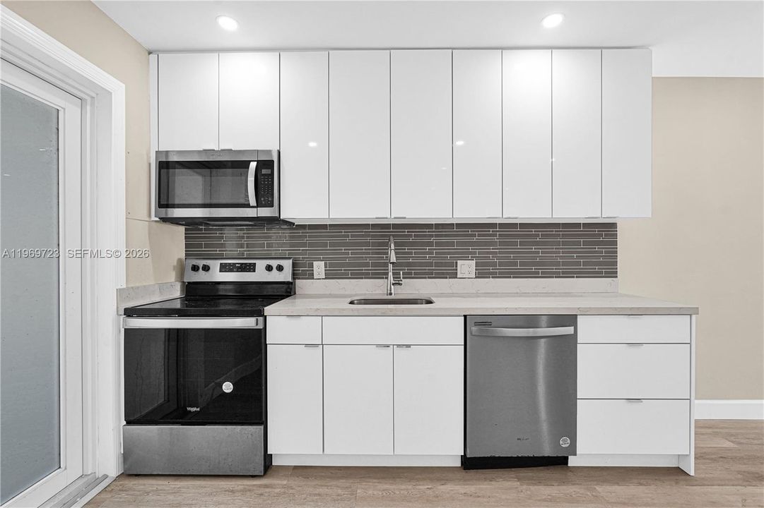For Sale: $995,000 (0 beds, 0 baths, 1800 Square Feet)