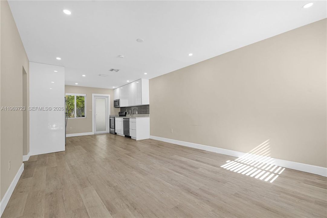 For Sale: $995,000 (0 beds, 0 baths, 1800 Square Feet)