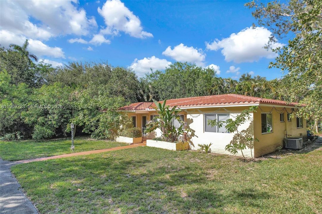 For Sale: $995,000 (0 beds, 0 baths, 1800 Square Feet)