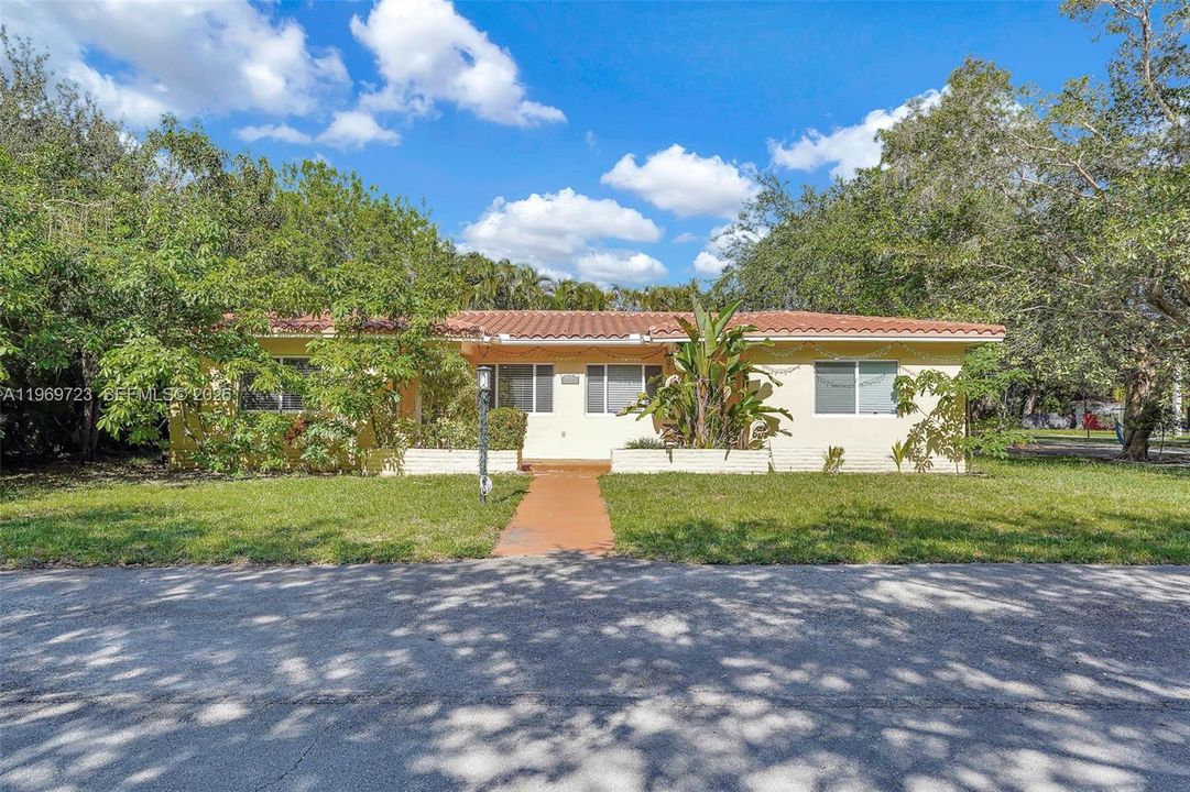 For Sale: $995,000 (0 beds, 0 baths, 1800 Square Feet)