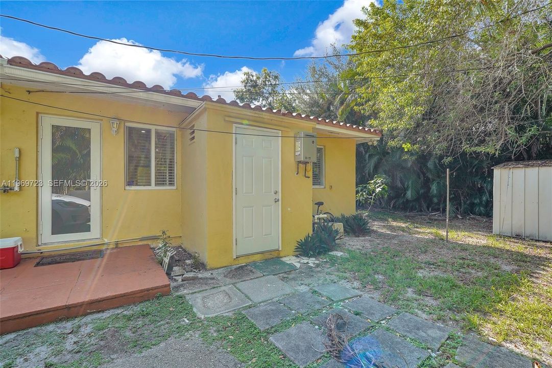 For Sale: $995,000 (0 beds, 0 baths, 1800 Square Feet)