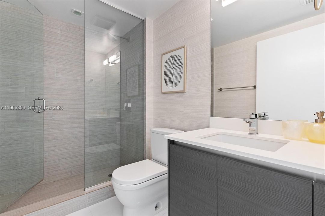 For Sale: $1,210,000 (2 beds, 3 baths, 1541 Square Feet)