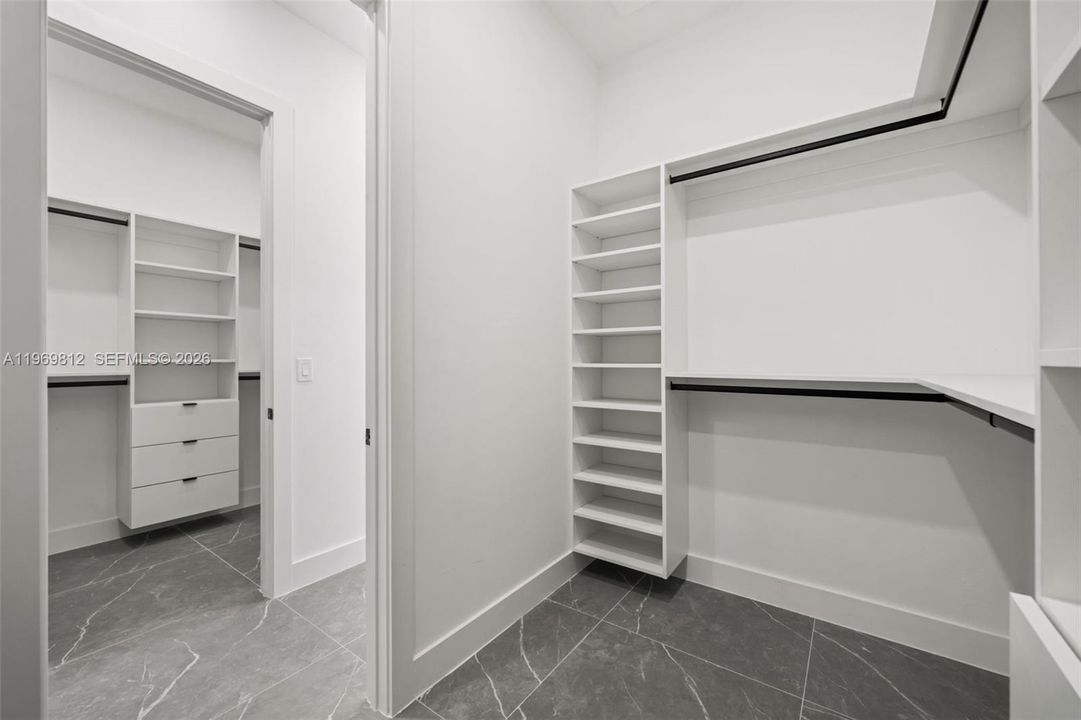 На продажу: $699,000 (4 спален, 3 ванн, 2322 Квадратных фут)