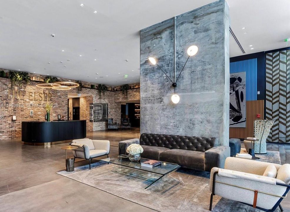 En Venta: $1,385,000 (2 camas, 2 baños, 818 Pies cuadrados)