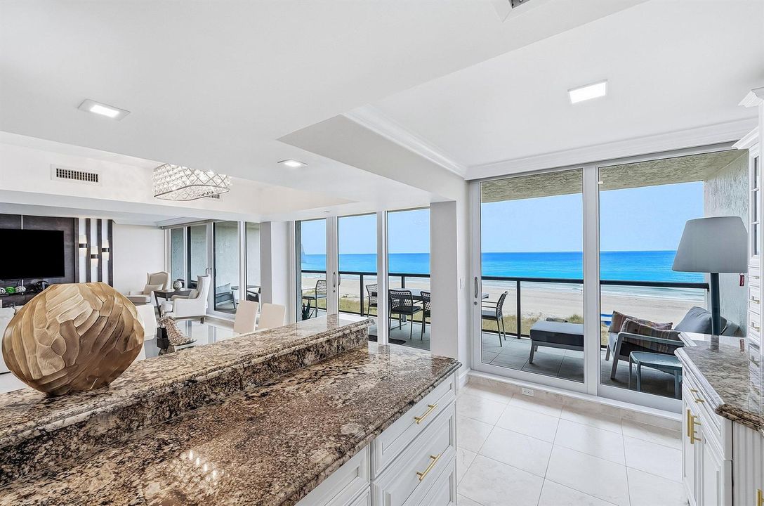 022-2727SouthOceanBoulevard-405-Highland
