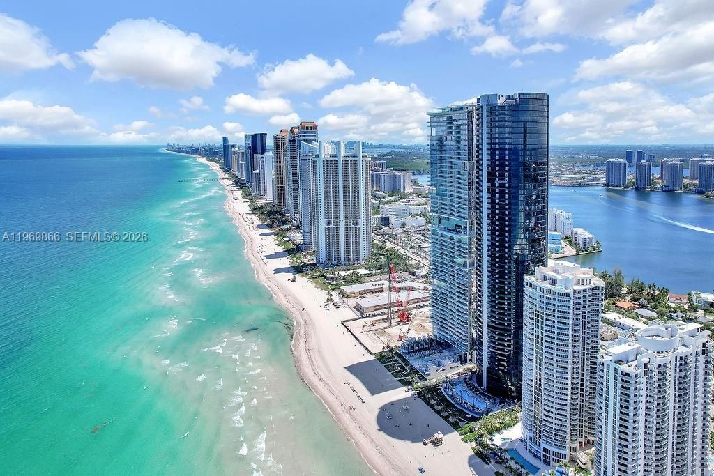 For Sale: $4,299,000 (4 beds, 4 baths, 3171 Square Feet)