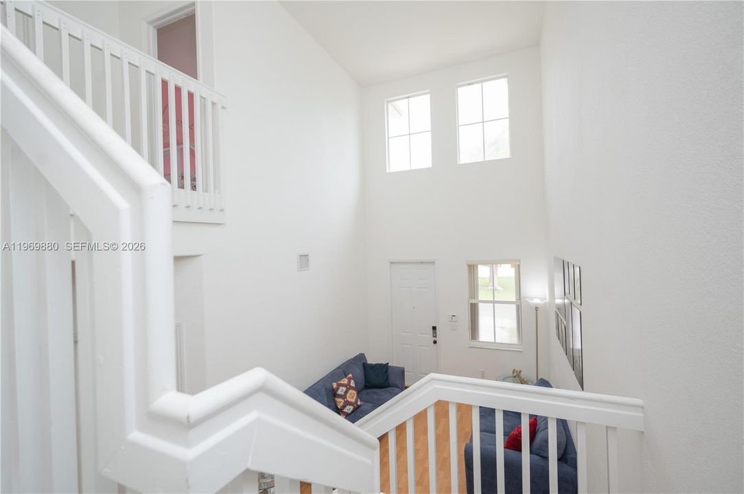 На продажу: $499,999 (3 спален, 3 ванн, 1775 Квадратных фут)