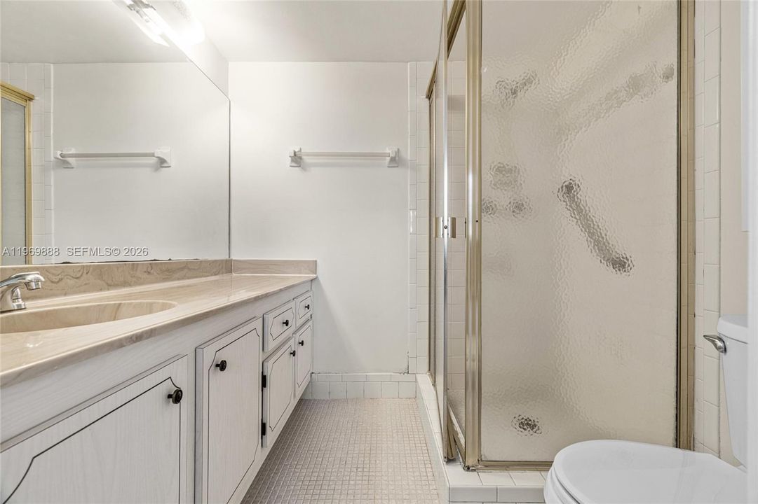 For Sale: $78,900 (2 beds, 2 baths, 880 Square Feet)