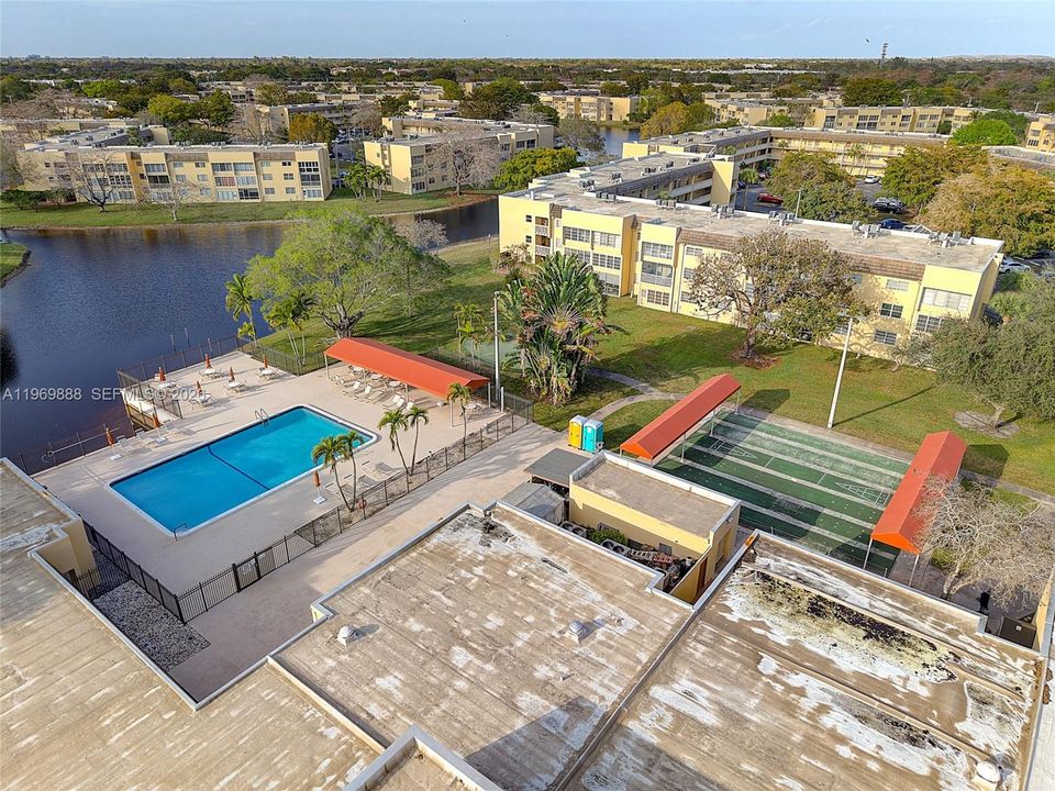 For Sale: $78,900 (2 beds, 2 baths, 880 Square Feet)