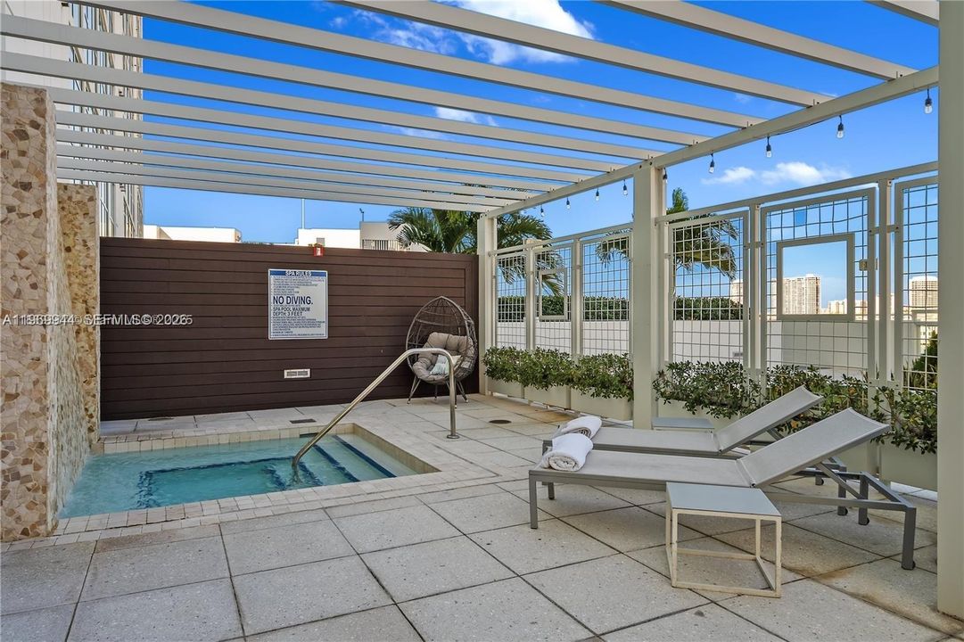For Sale: $2,500,000 (4 beds, 4 baths, 3088 Square Feet)