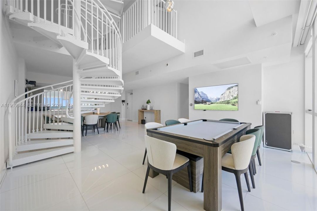 For Sale: $2,500,000 (4 beds, 4 baths, 3088 Square Feet)