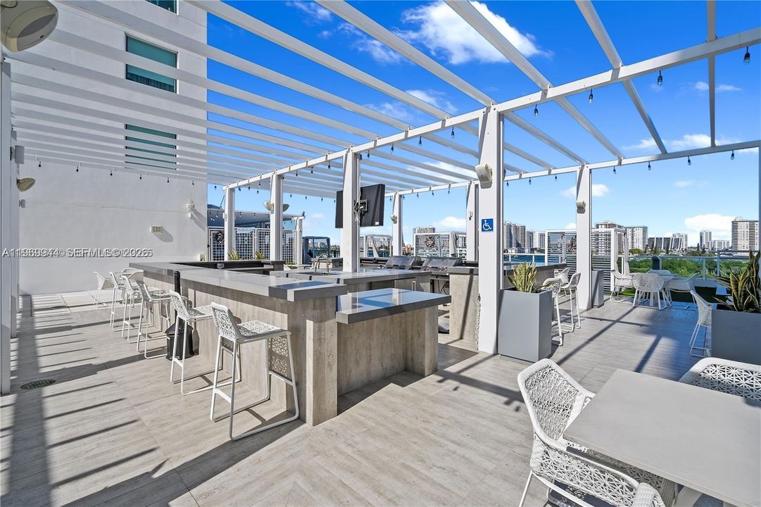 For Sale: $2,500,000 (4 beds, 4 baths, 3088 Square Feet)