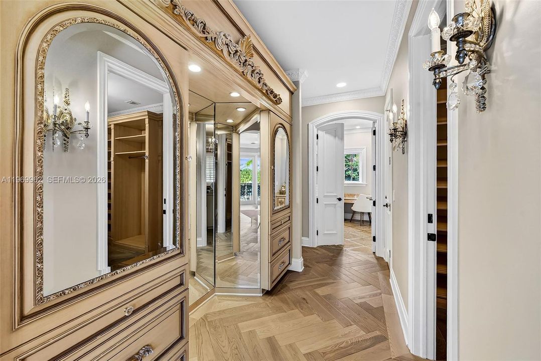 En Renta: $64,900 (6 camas, 7 baños, 8365 Pies cuadrados)