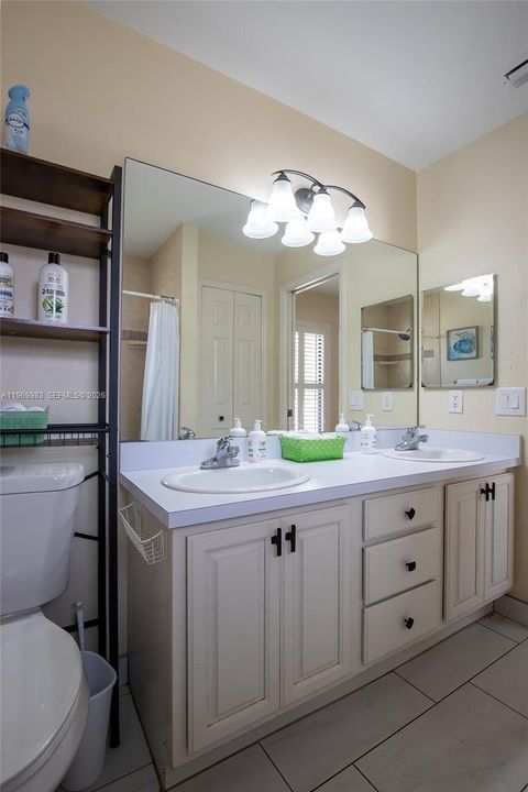 For Rent: $2,200 (3 beds, 2 baths, 1664 Square Feet)