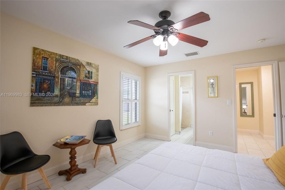 For Rent: $2,200 (3 beds, 2 baths, 1664 Square Feet)