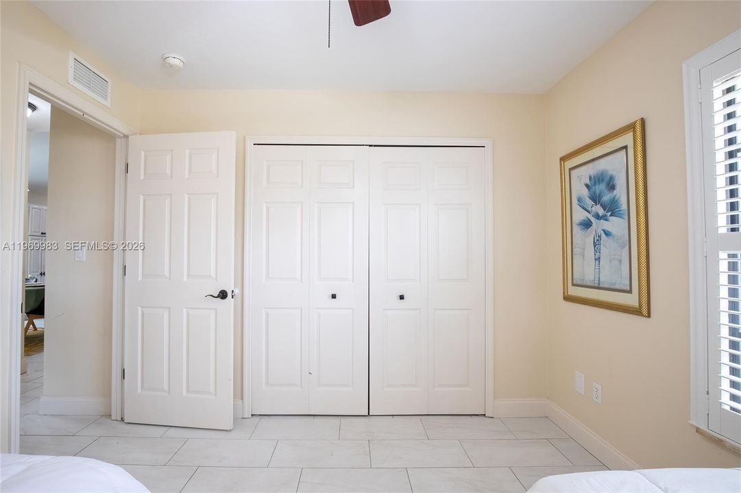 For Rent: $2,200 (3 beds, 2 baths, 1664 Square Feet)