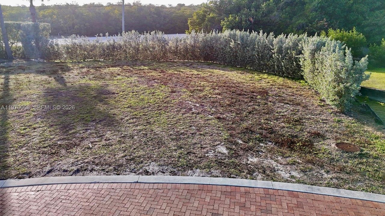 На продажу: $530,000 (0.10 acres)