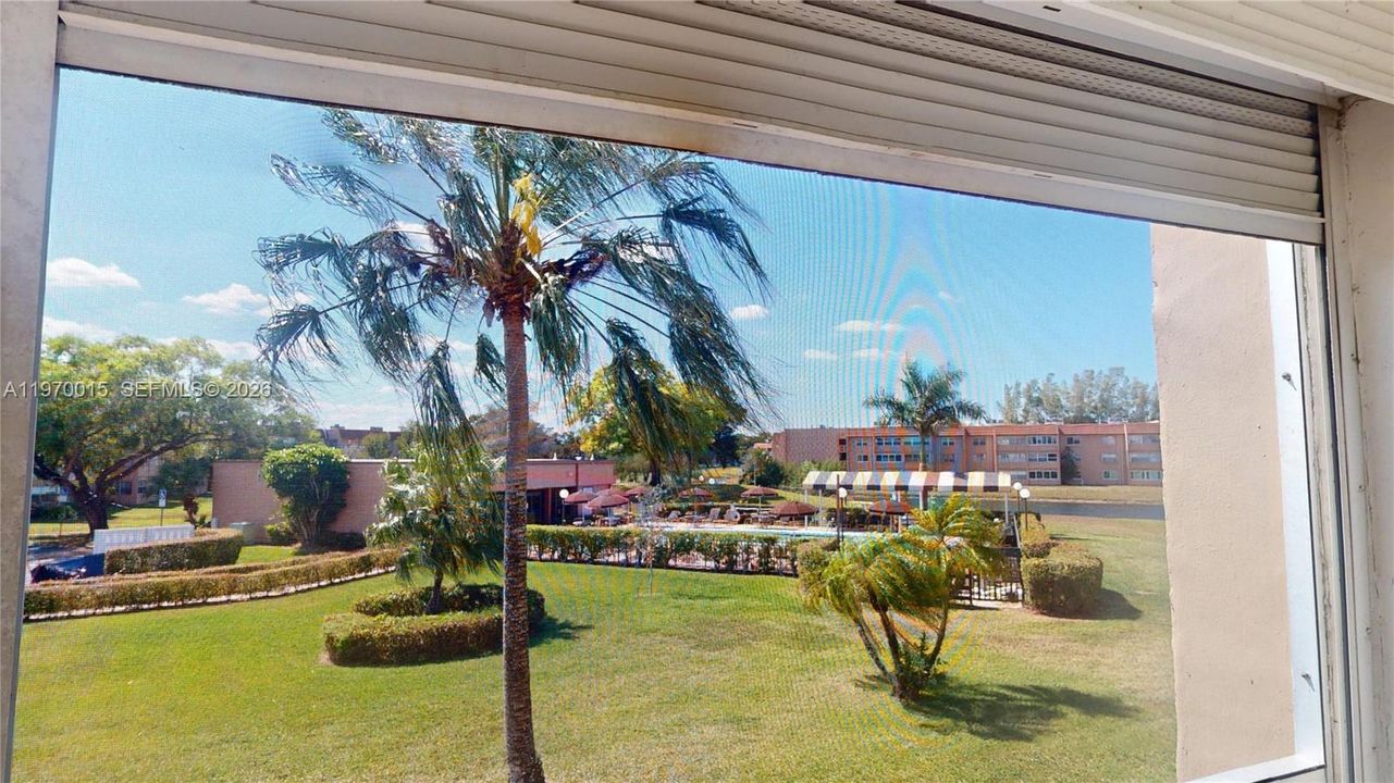 En Venta: $99,900 (2 camas, 2 baños, 976 Pies cuadrados)