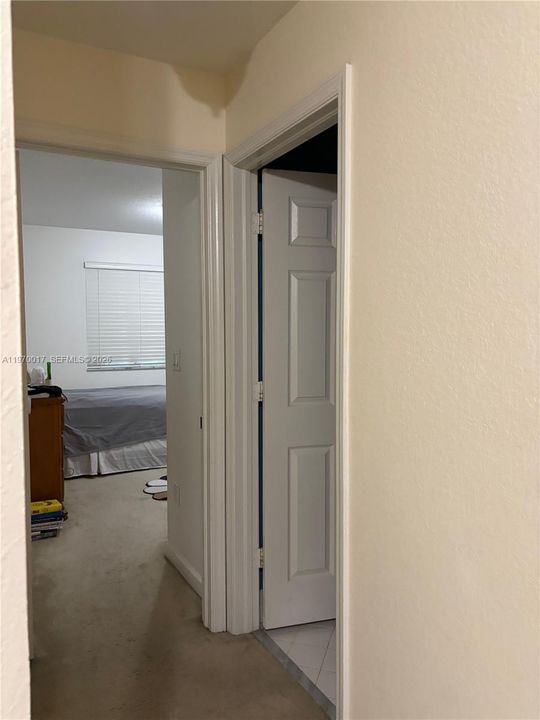 Vendido Recientemente: $735,000 (3 camas, 3 baños, 2312 Pies cuadrados)