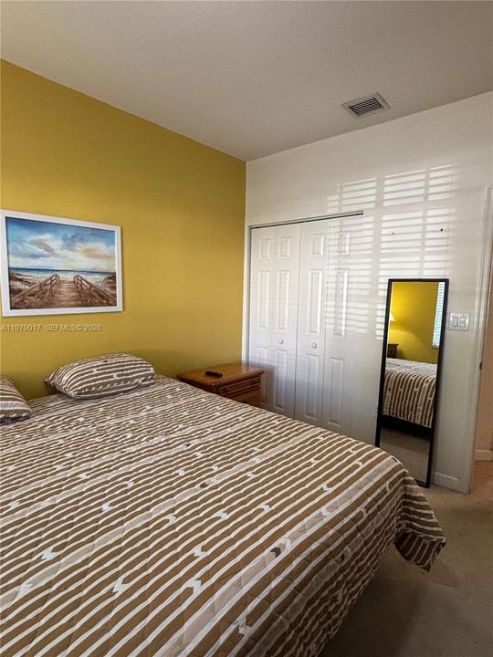 Vendido Recientemente: $735,000 (3 camas, 3 baños, 2312 Pies cuadrados)