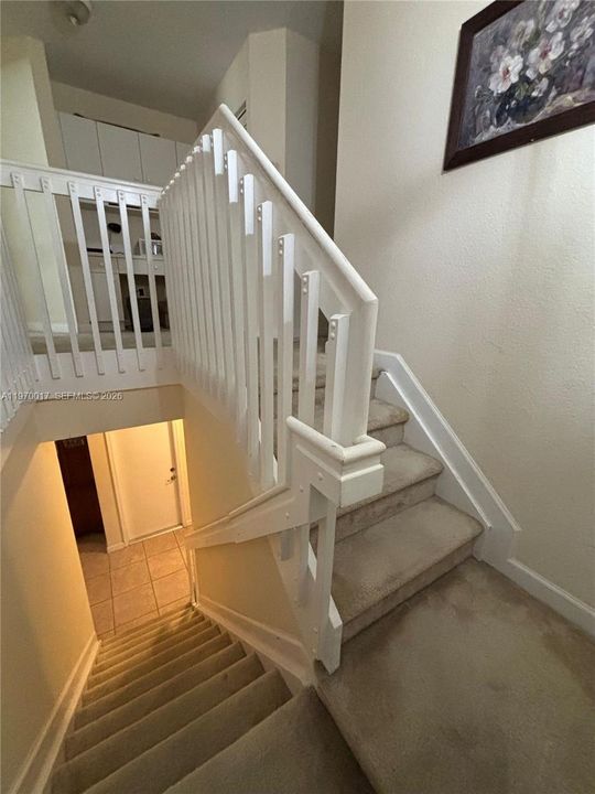 Vendido Recientemente: $735,000 (3 camas, 3 baños, 2312 Pies cuadrados)