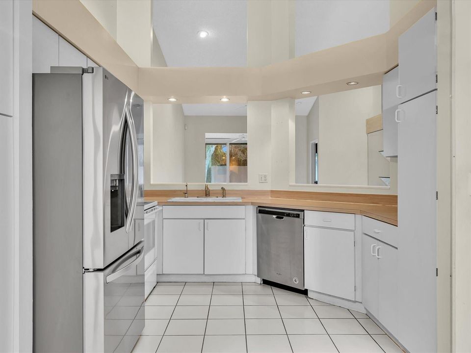 Kitchen 1