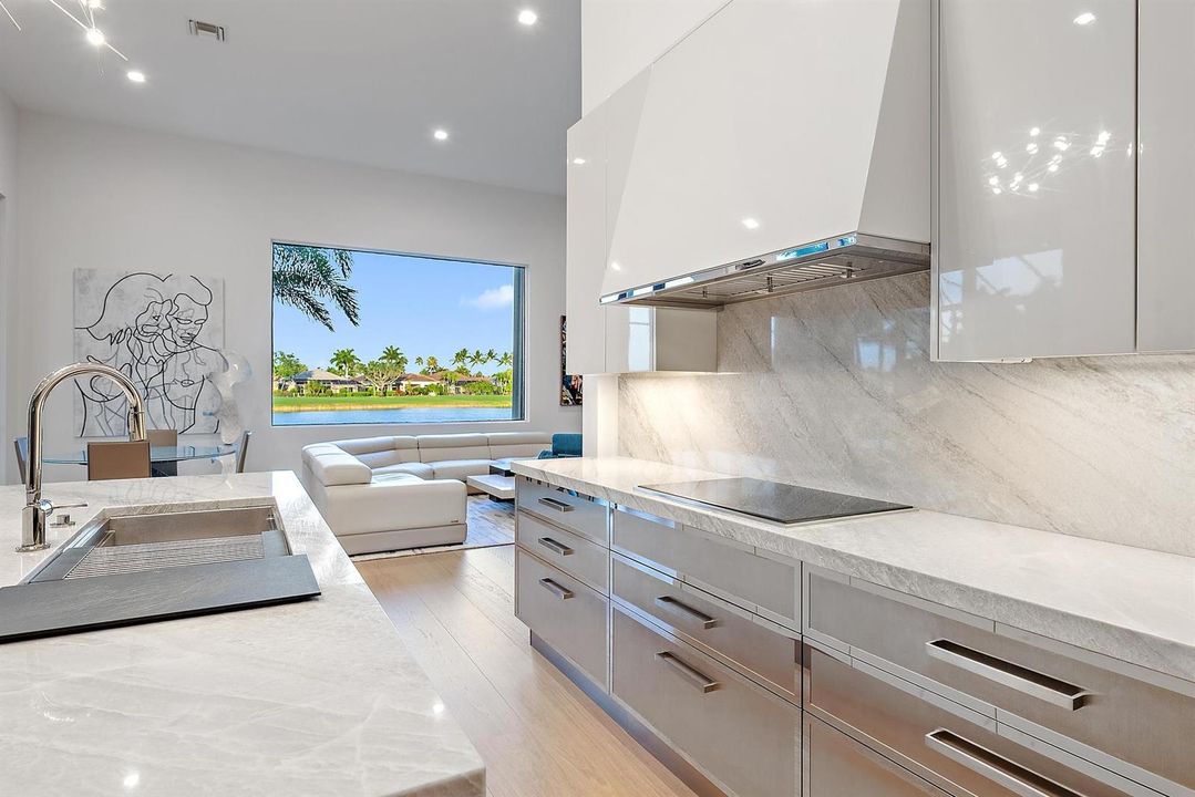 7638 Hawks Landing Drive