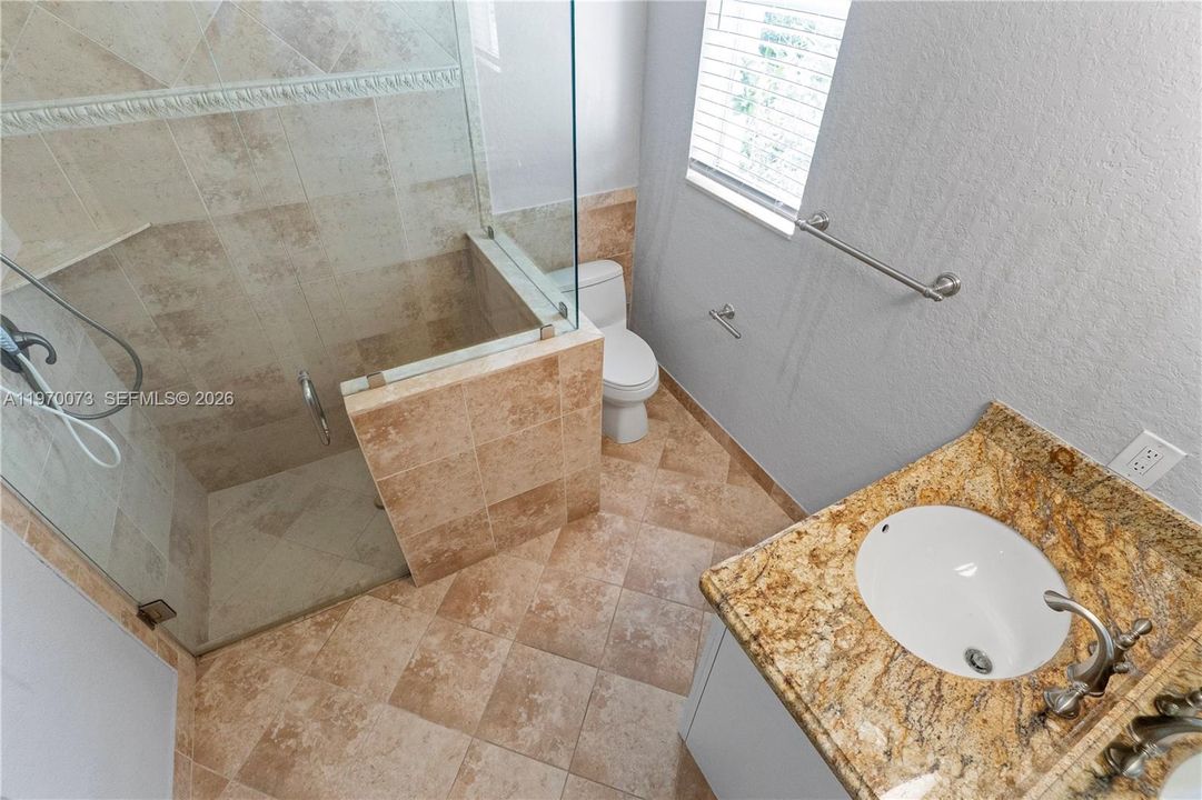 На продажу: $970,000 (3 спален, 2 ванн, 2304 Квадратных фут)