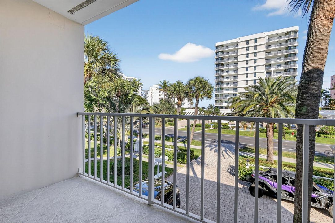 Br2 Balcony View
