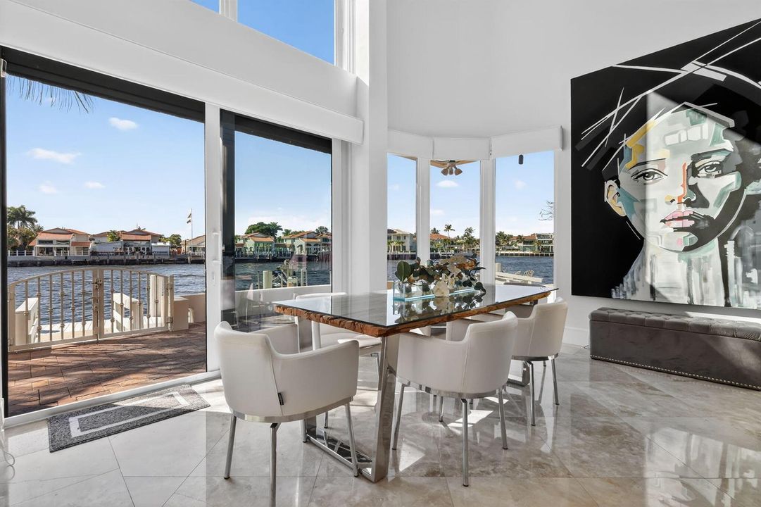 Dining Area overlooking intracoastal
