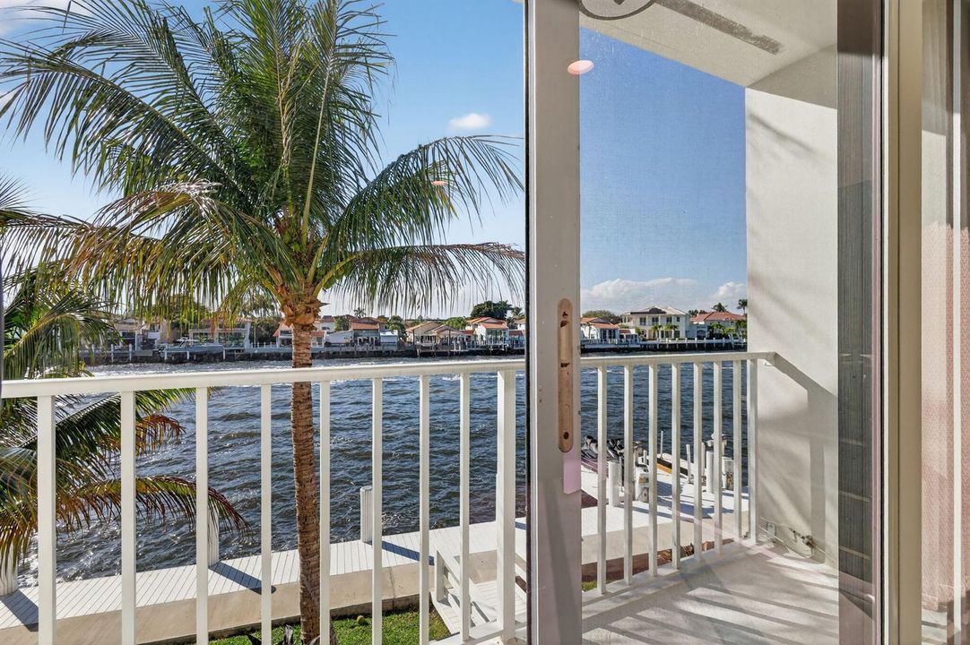 Spectacular Intracoastal View from MBR