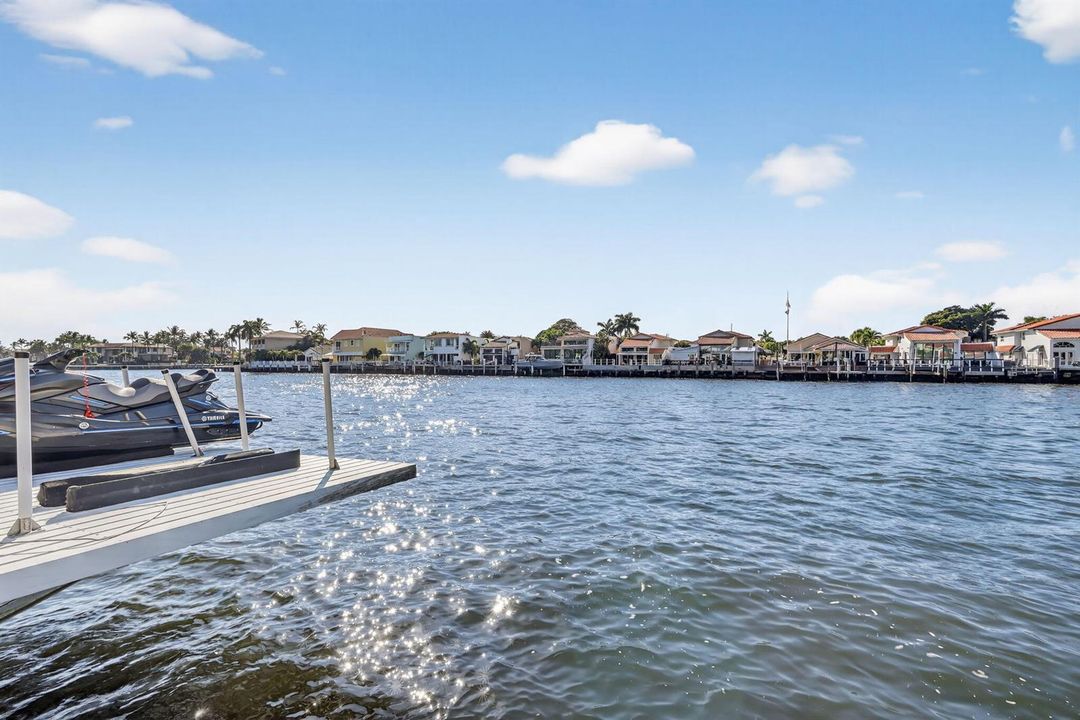 Double Jet Ski Lift