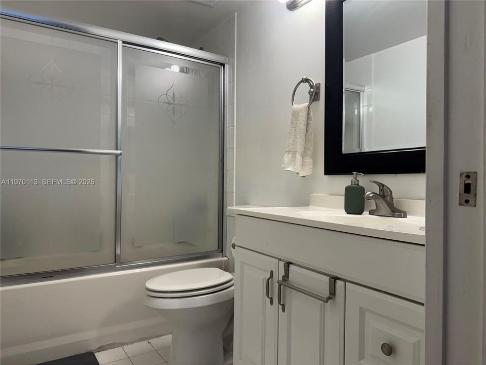 En Venta: $305,000 (2 camas, 2 baños, 966 Pies cuadrados)