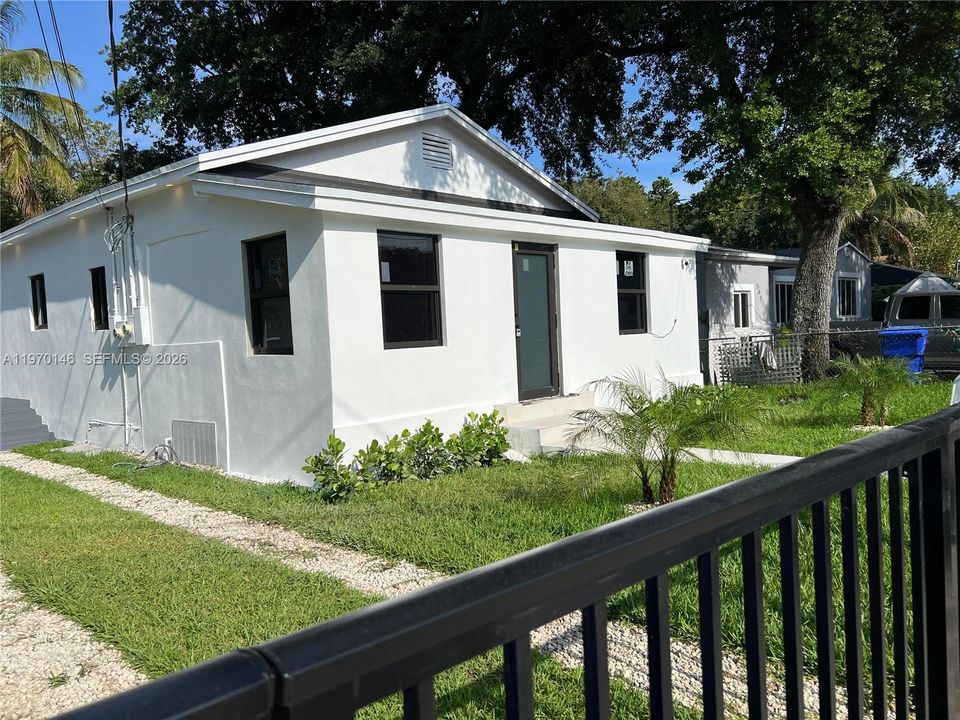En Venta: $629,000 (3 camas, 2 baños, 1135 Pies cuadrados)