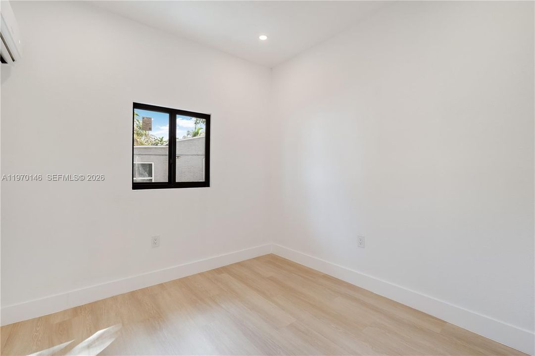 En Venta: $629,000 (3 camas, 2 baños, 1135 Pies cuadrados)